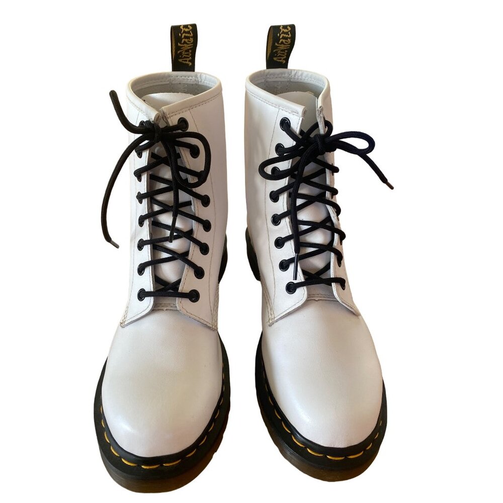 New Dr. Martens W's 10 EU 42 Smooth Leather Lace Up Boots White No box MSRP$170 - Picture 12 of 16